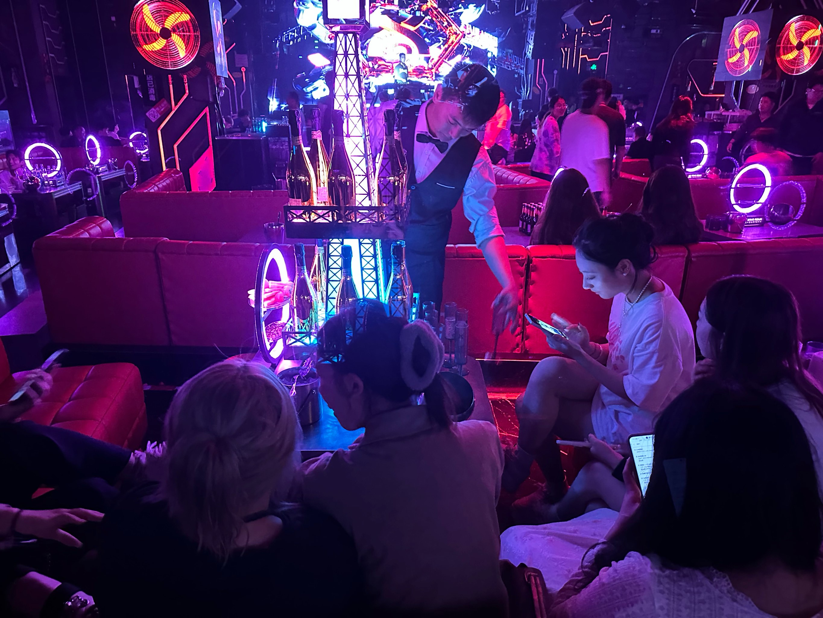 韶关商务ktv与中低端区别解析-曲江区ktv预订